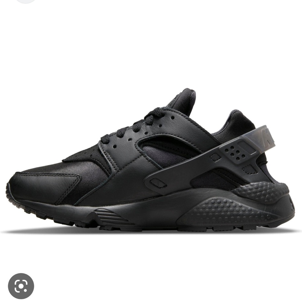 Nike Huaraches women’s size 9
